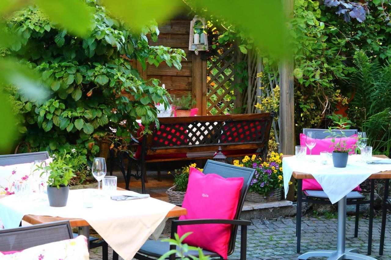 Kia Ora Hotel Restaurant Ваграйн Экстерьер фото